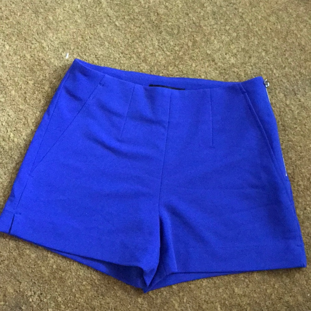 Short - Picture 1 of 2